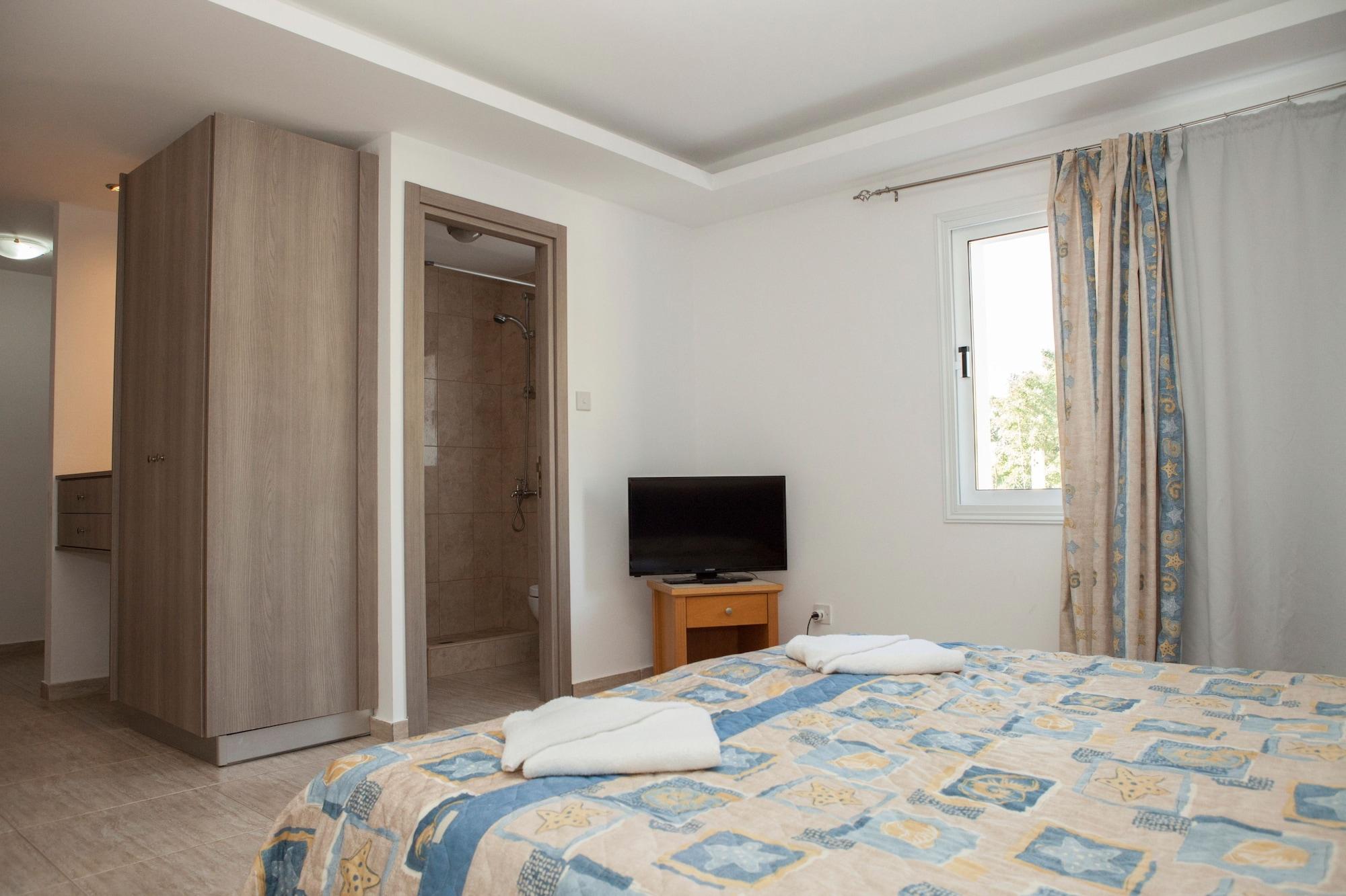 Alecos Hotel Apartments Пафос Екстериор снимка