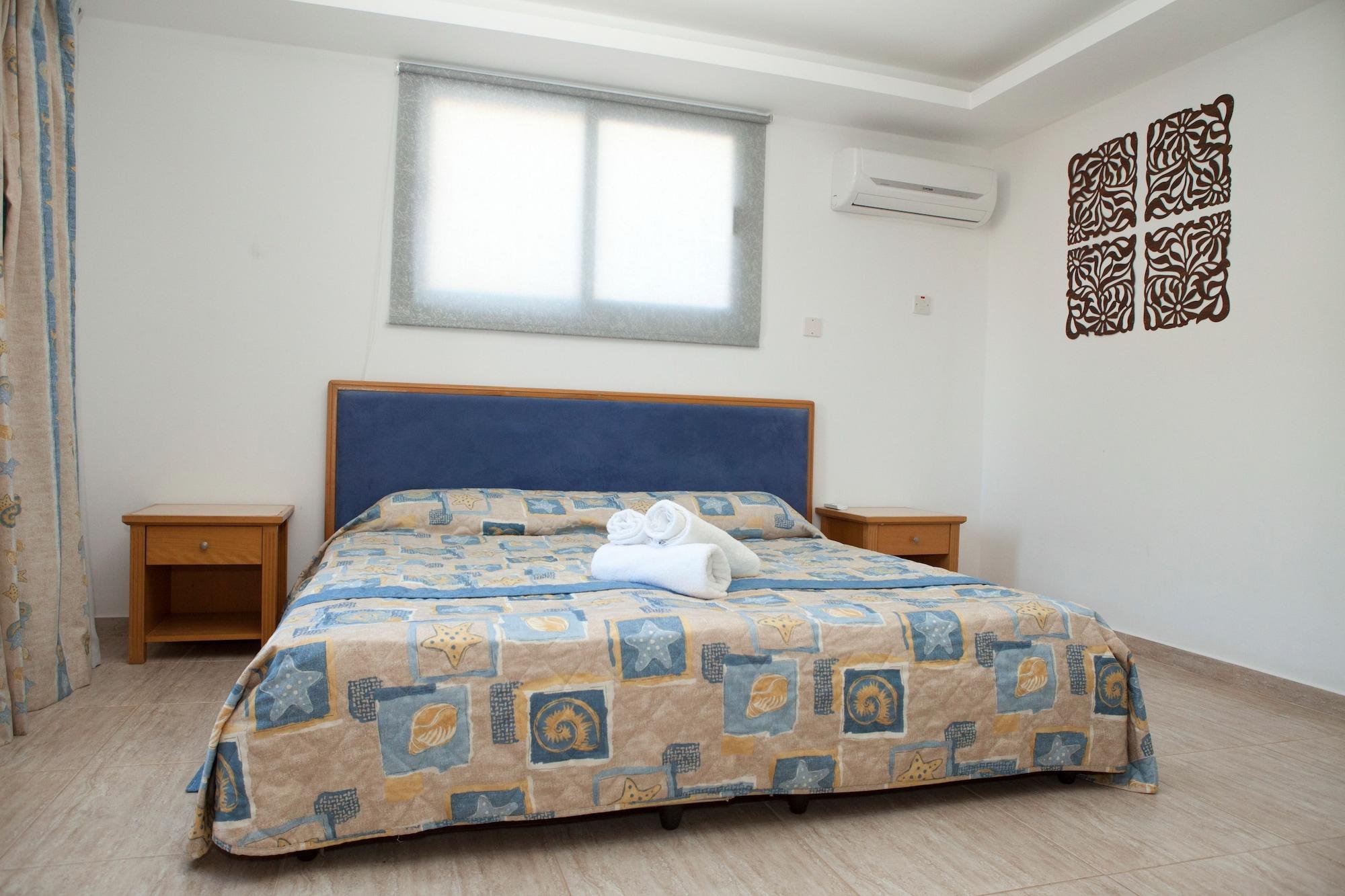 Alecos Hotel Apartments Пафос Екстериор снимка