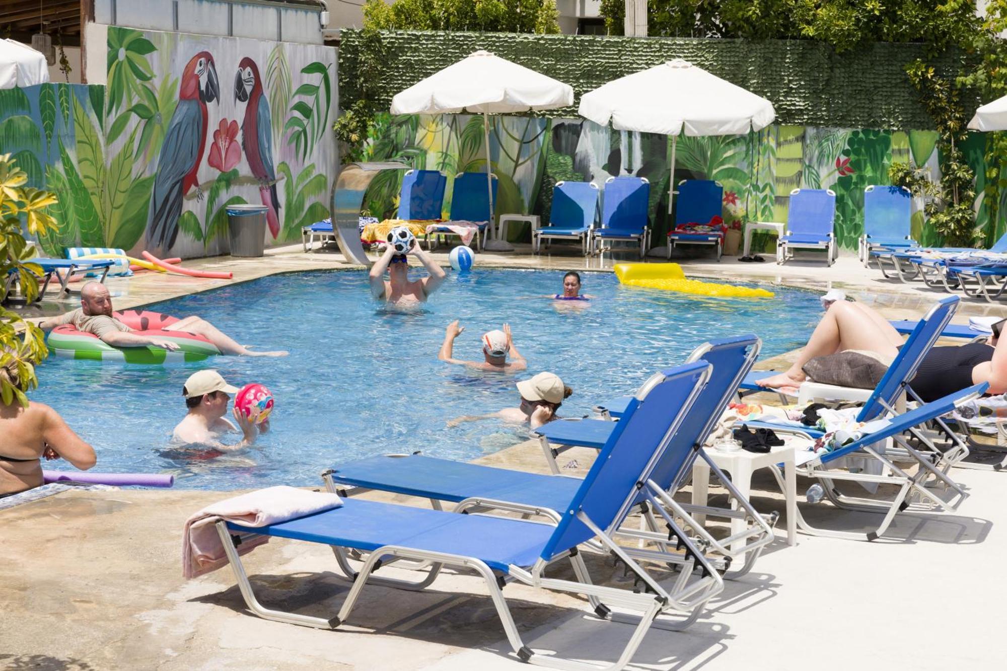 Alecos Hotel Apartments Пафос Екстериор снимка